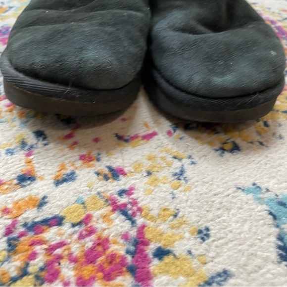 UGG Women’s Mini Bailey Bow II Weather Resistant Cold Weather Booties Black sz 6 - Picture 8 of 14